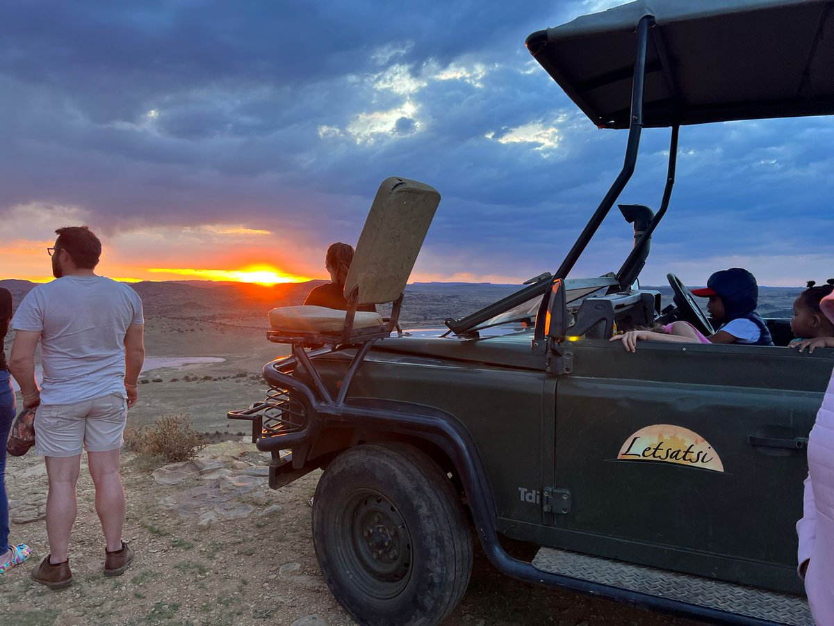 Travel_Khahliso's tweet photo. Here are a couple of pictures from our trip to Letsatsi Game Lodge ... enjoy !
#khahlisotravels #GameView
#Safari https://t.co/QiOCLFjXeb