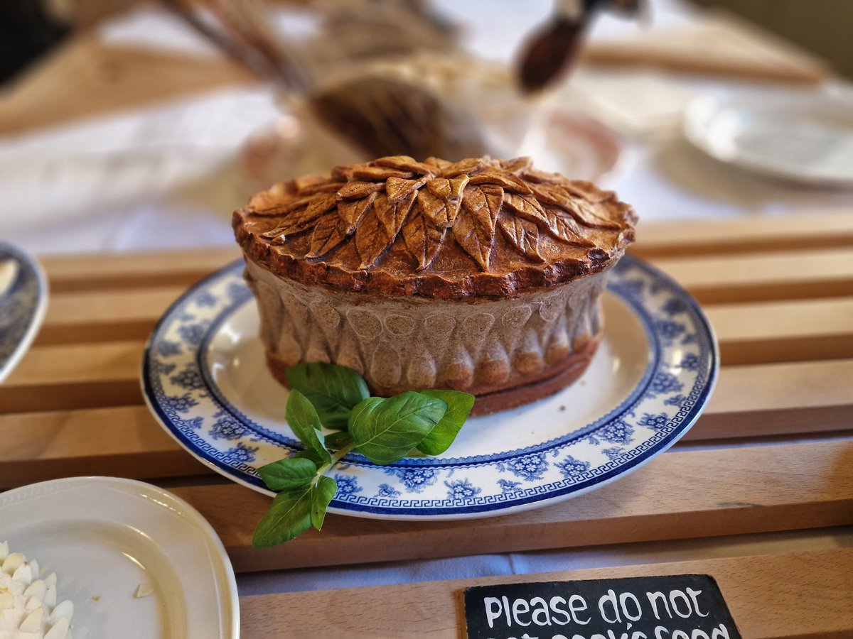 Had a lovely day out at Attingham Park thanks to our autumn pass from <a href="/nationaltrust/">National Trust</a> - the exceptional sunny weather was a bonus too! Thank you NT for the pass! Really wished we could have eaten the pie 😋