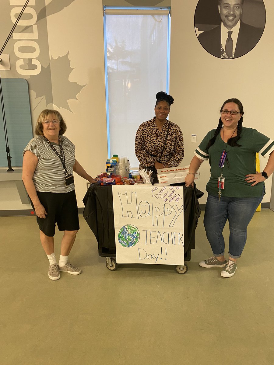 Laura Bickel tweet media