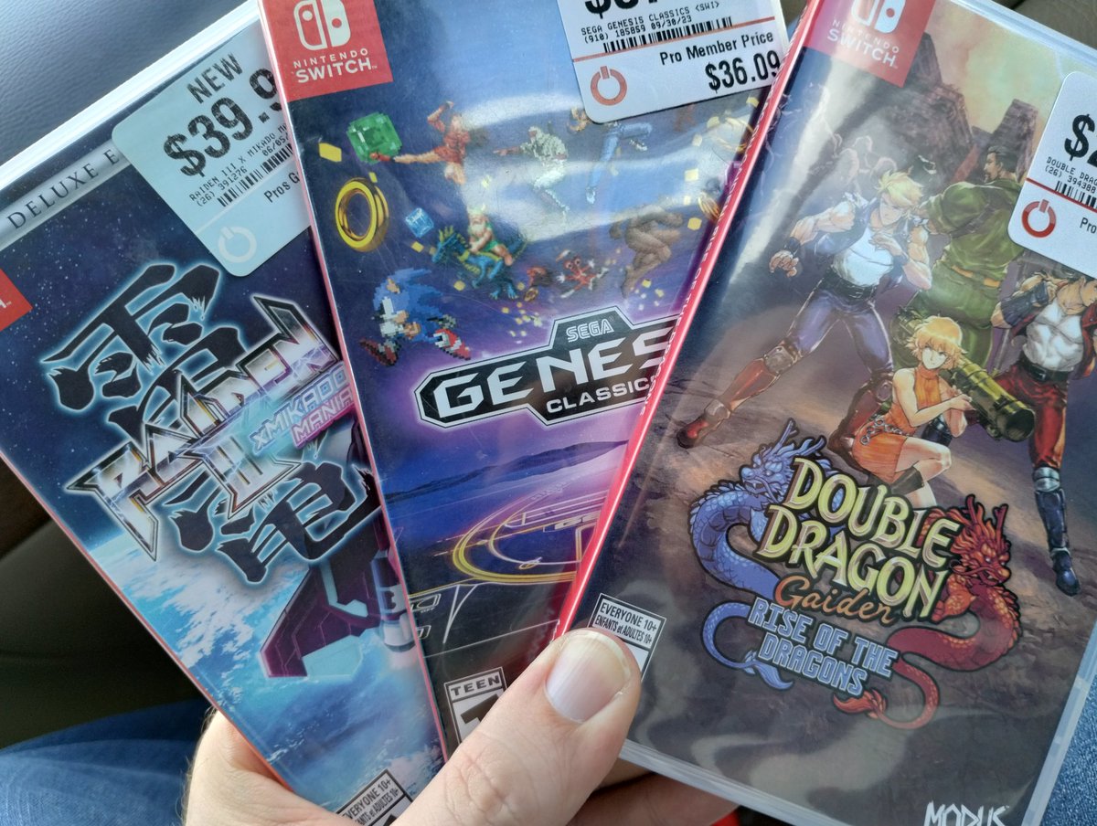 LeviTheGiant's tweet photo. Me: "Hey Babe, finding some good 2 player games for the switch @GameStop here in the mall!"
Wife: "You going to spend crypto?"
Me: *fires up @FlexaHQ #Spedn app* https://t.co/EYMHBizbcz