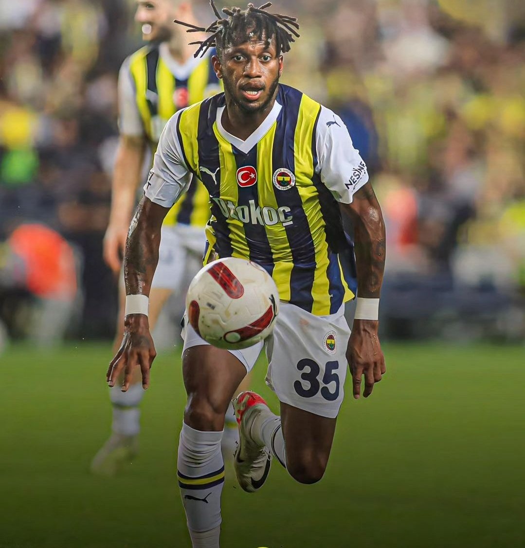 Olan var olmayan var maşallah demeden gecmeyin

Fred Çakmaktaş 💛💙

#KASvFB
Kasımpaşa-Fenerbahçe