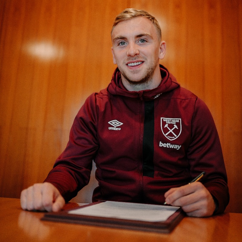 WestHam's tweet photo. We are delighted to confirm that Jarrod Bowen has signed a long-term contract until 2030! ⚒️