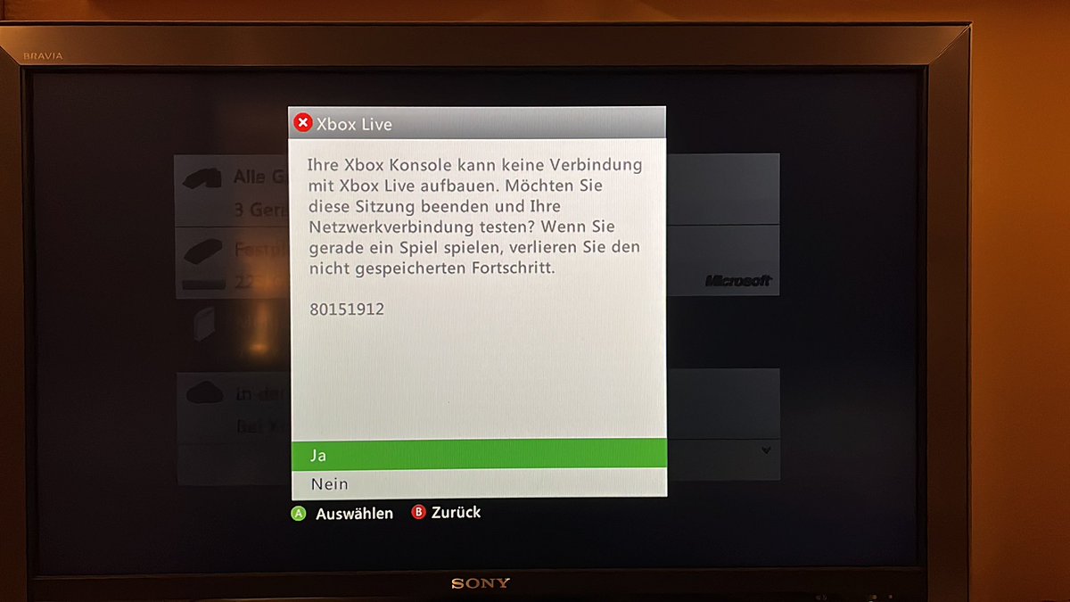 RetroHW_Reviews's tweet photo. @XboxSupport Still down here also https://t.co/s9H3OHuZ0R