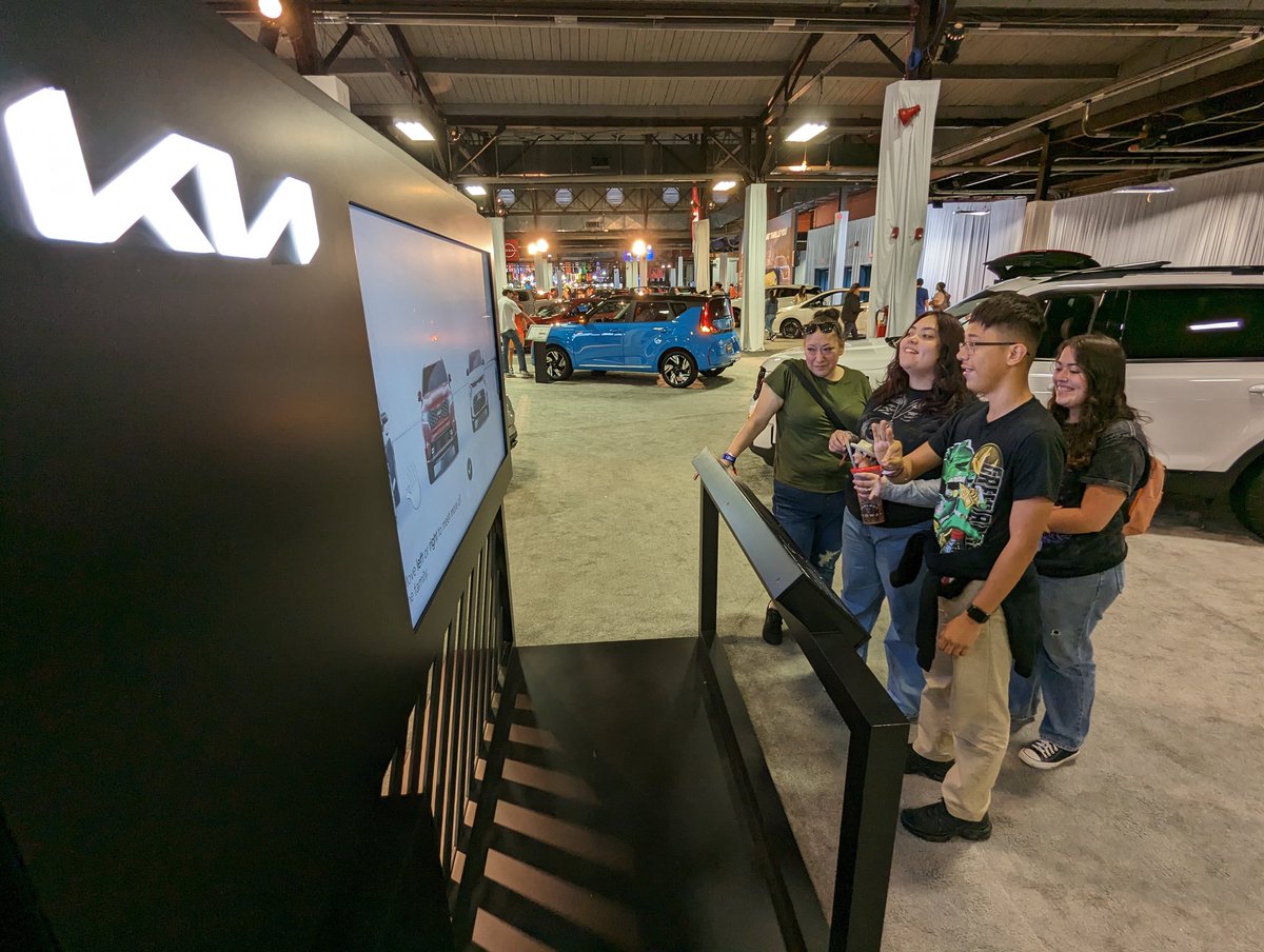 texasautoshow's tweet photo. Get interactive with Kia at their exhibit in the Centennial Building at the State Fair of Texas. #BigTex #TXautoshow https://t.co/AKz5GOGO1b