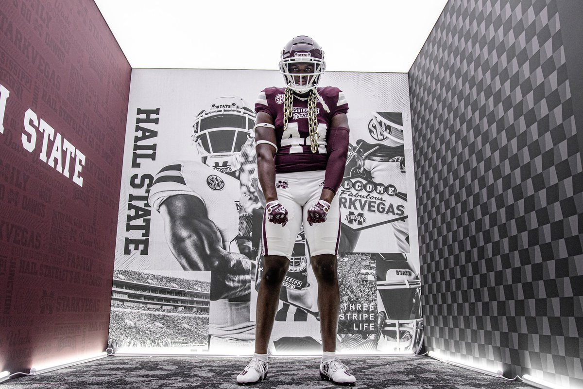 AJ Holloway tweet media