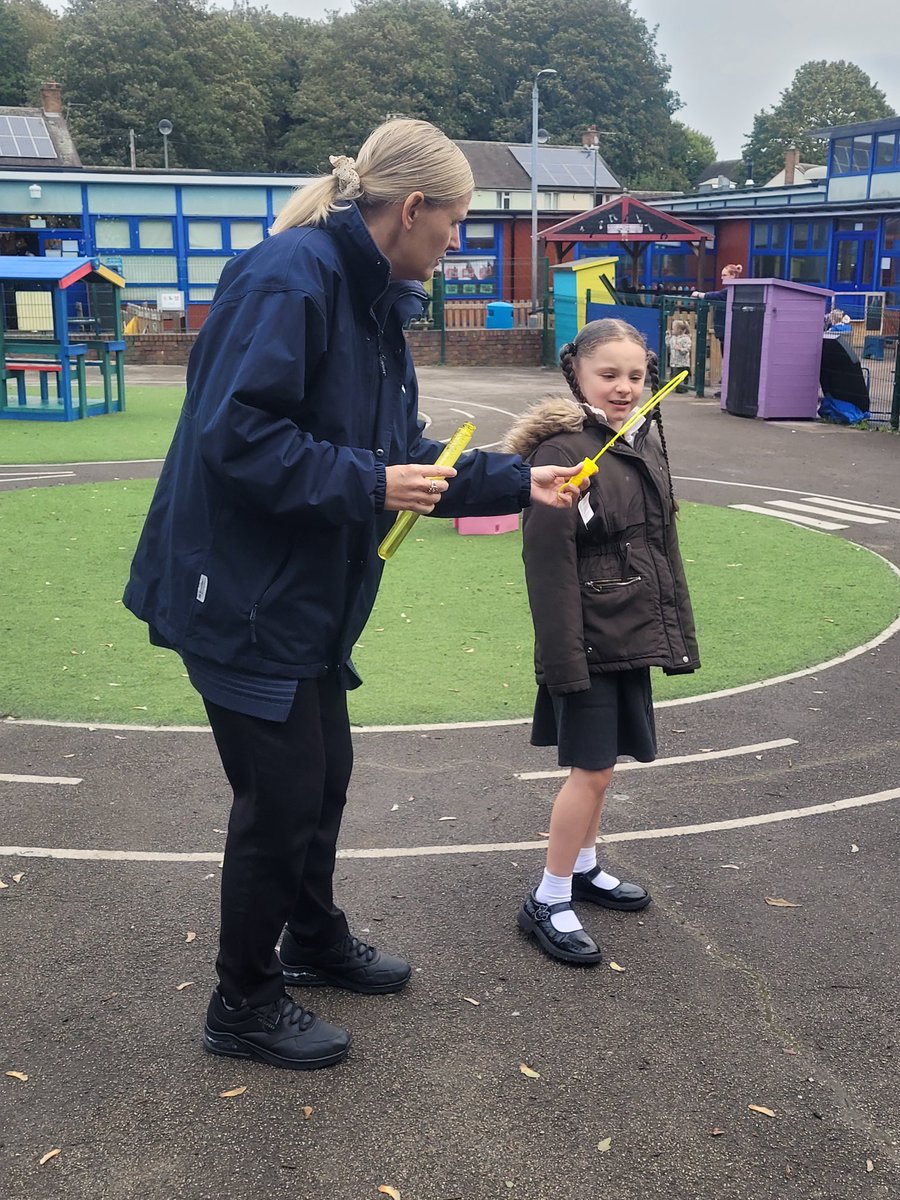 Mrs McDermott tweet media