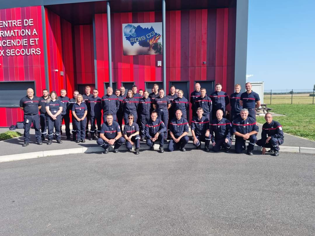 Une fierté de voir nos 🤷🚒 préparer avec sérieux l'année 2023/2024. Nos 17 écoles @udsp03 accueillent 330 JSP 🚒 qui seront les adultes engagés de demain avec le soutien de nos autorités <a href="/philippe_sansa/">Sansa Philippe</a> <a href="/claude_riboulet/">Claude RIBOULET</a> ce travail est une anticipation pour l'avenir  <a href="/Pompiers03/">POMPIERS 03 - SDIS de l’Allier</a>