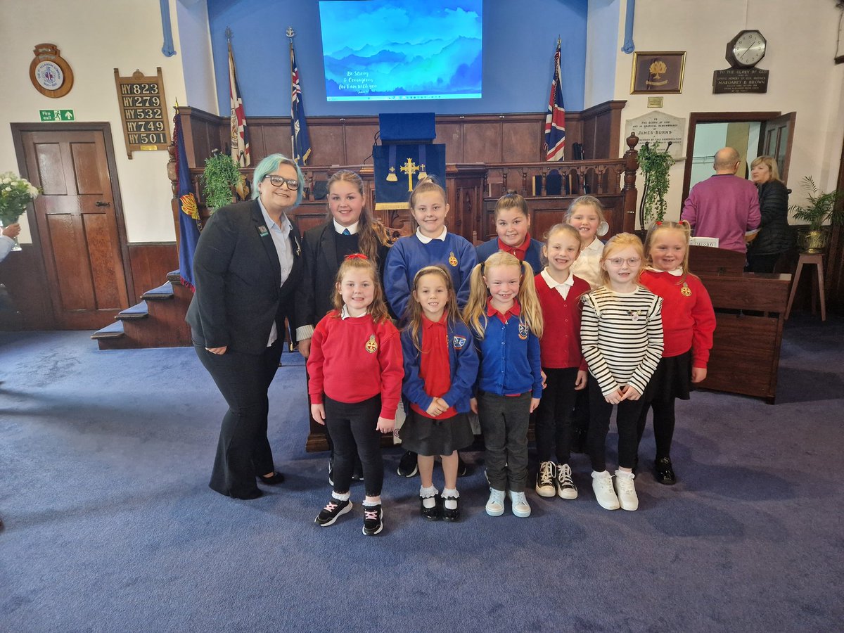 Massive thank you to all who came to our dedication service today. Our promises are made, and we are ready for the year ahead 🥰 #gbistheplacetobee #1stallanton