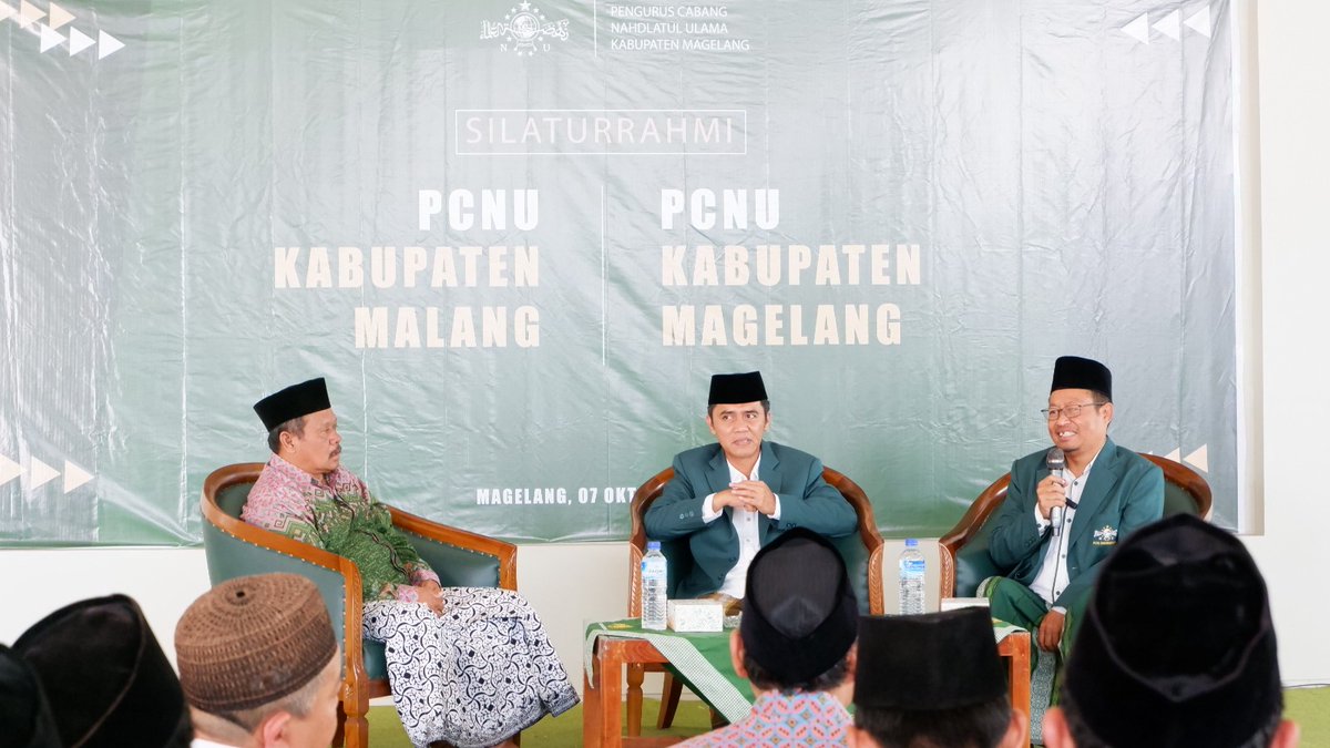 mideomoto's tweet photo. 8/10/2023 • Studi Tiru PCNU Kab. Malang  ke PCNU Kab. Magelang. 
Lengkap : 
https://t.co/WQgFS8gosV

#nahdlatululama #numagelang #malang #magelang #nahdliyyin https://t.co/bKpVCAmaik