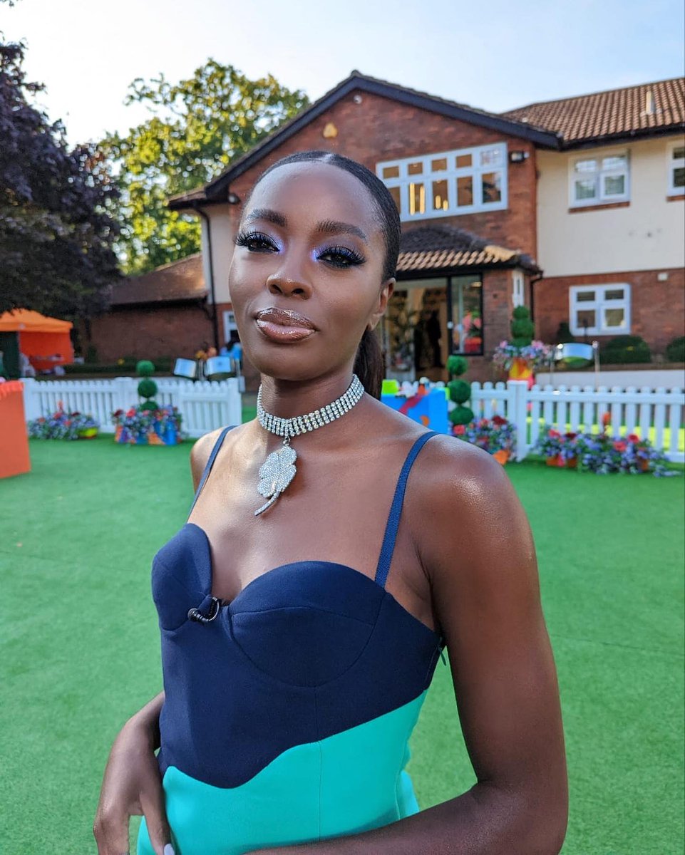 From one iconic BB house to another. Good luck to the amazing <a href="/AJOdudu/">AJ ODUDU</a> for the launch of <a href="/bbuk/">Big Brother UK</a> tonight!

#BBUK #TheBigBreakfast