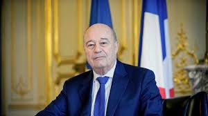 CollinNathali10's tweet photo. Oui, la prescription permet à JM #Baylet, pédophile, patron de presse, ancien ministre et encore maire et conseiller départemental, d’échapper à la justice. Il m’a violée quand j’avais 12 ans. 
Honte à cette société qui ne protège pas ses enfants. #metoopolitique #pedoland https://t.co/S4j2mdMFdI