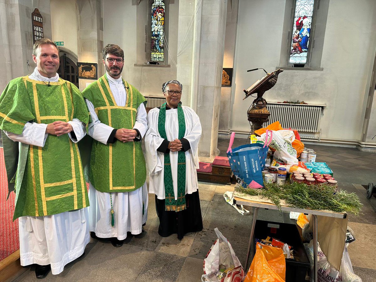 StAlbanSE25's tweet photo. A joyful Harvest Thanksgiving today 🌾 Congratulations to Oscar baptised into the Body of Christ. Thanks to all who donated food at the end of Mass for our Foodbank. Thanks also to Canon Forbes, Area Dean of Croydon North, for preaching. https://t.co/PVrezDgGee