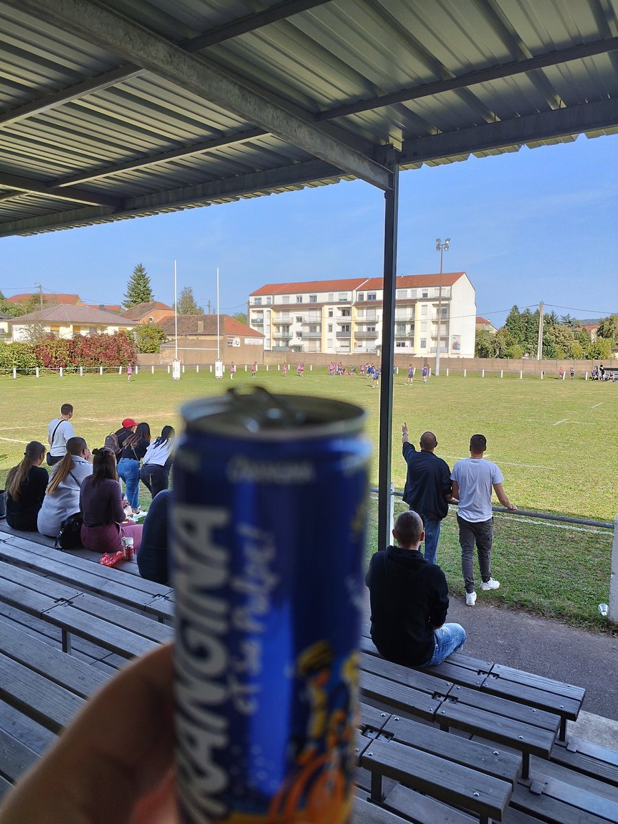LarsMartinBeck1's tweet photo. Gestern beim grossen heute beim kleinen Rugby.
#stadesarrois spielt Zuhause mit #usforbach gegen #olypiqueboulay
#forbach #rugby https://t.co/Le6lCZFUJX