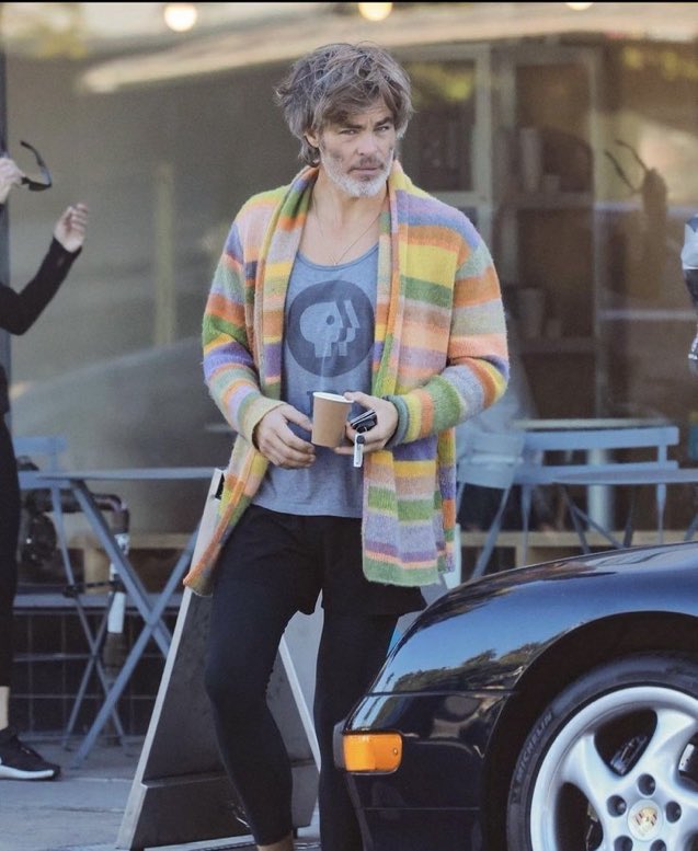 jzux's tweet photo. chris pine would have slayed on big little lies with this https://t.co/1u7Fi50ggi