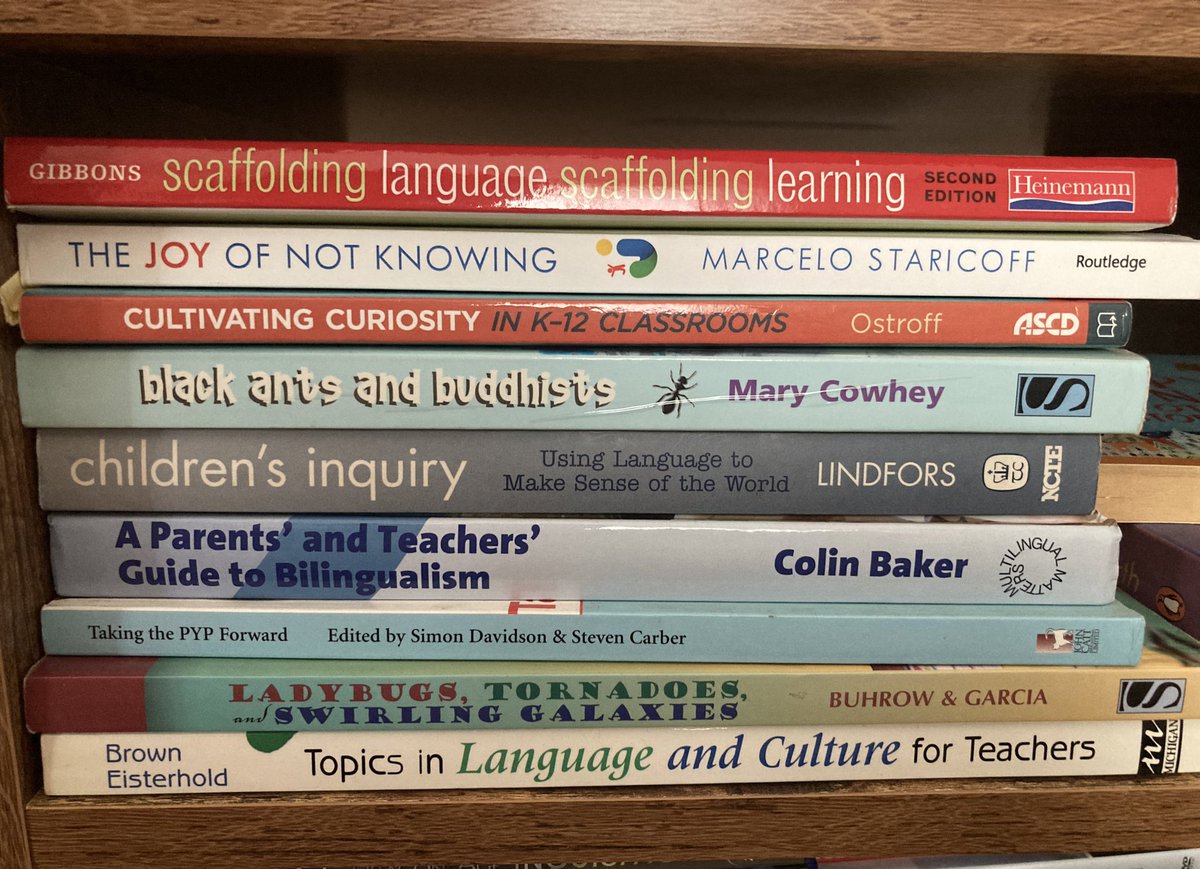 Some of the books left on the reading and rereading list for the rest of this year and next 😆 📚 I’m pretty sure more are hiding on another shelf in the house somewhere…