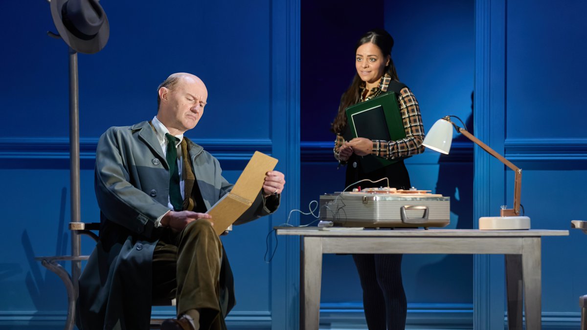 NationalTheatre's tweet photo. Congratulations to @Markgatiss who has been awarded the 2023 Outstanding Contribution to British Theatre Award at this year's UKTAwards 🤩

Mark Gatiss plays the role of Sir John Gielgud in @motiveandthecue, which opens at the Noël Coward Theatre from 9 December.

📸 @MarkDouet https://t.co/qMXy8cfwgx