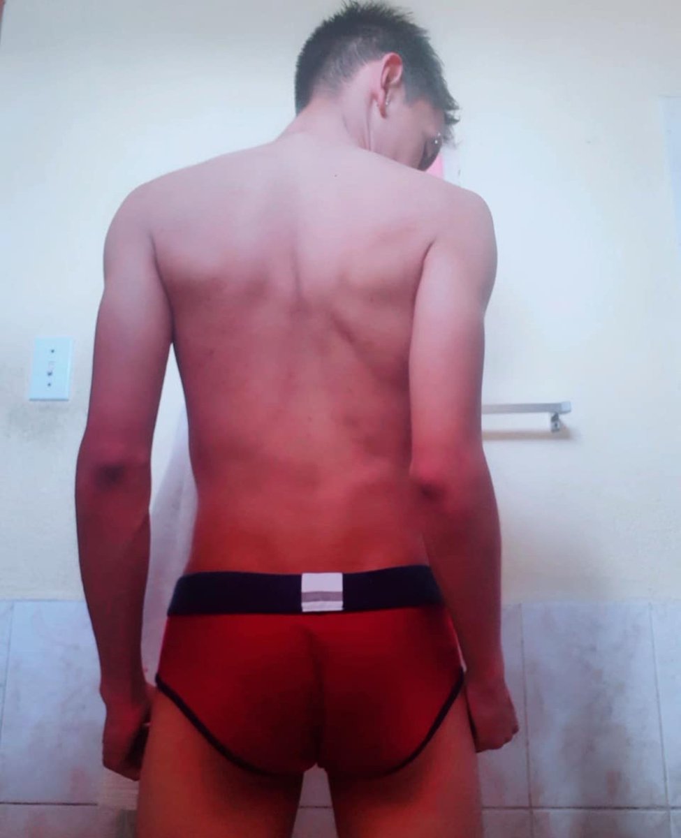 Stalincupi's tweet photo. Volver a empezar #sexy #latino #ecuador https://t.co/p5DyWTpfQL