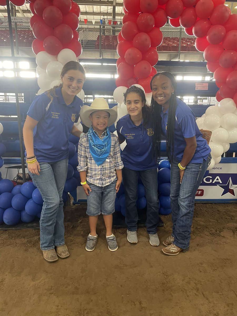 DullesFFA's tweet photo. Our officers had an amazing time with Andres, at the exceptional rodeo, Friday morning! https://t.co/aECXsXXYdc