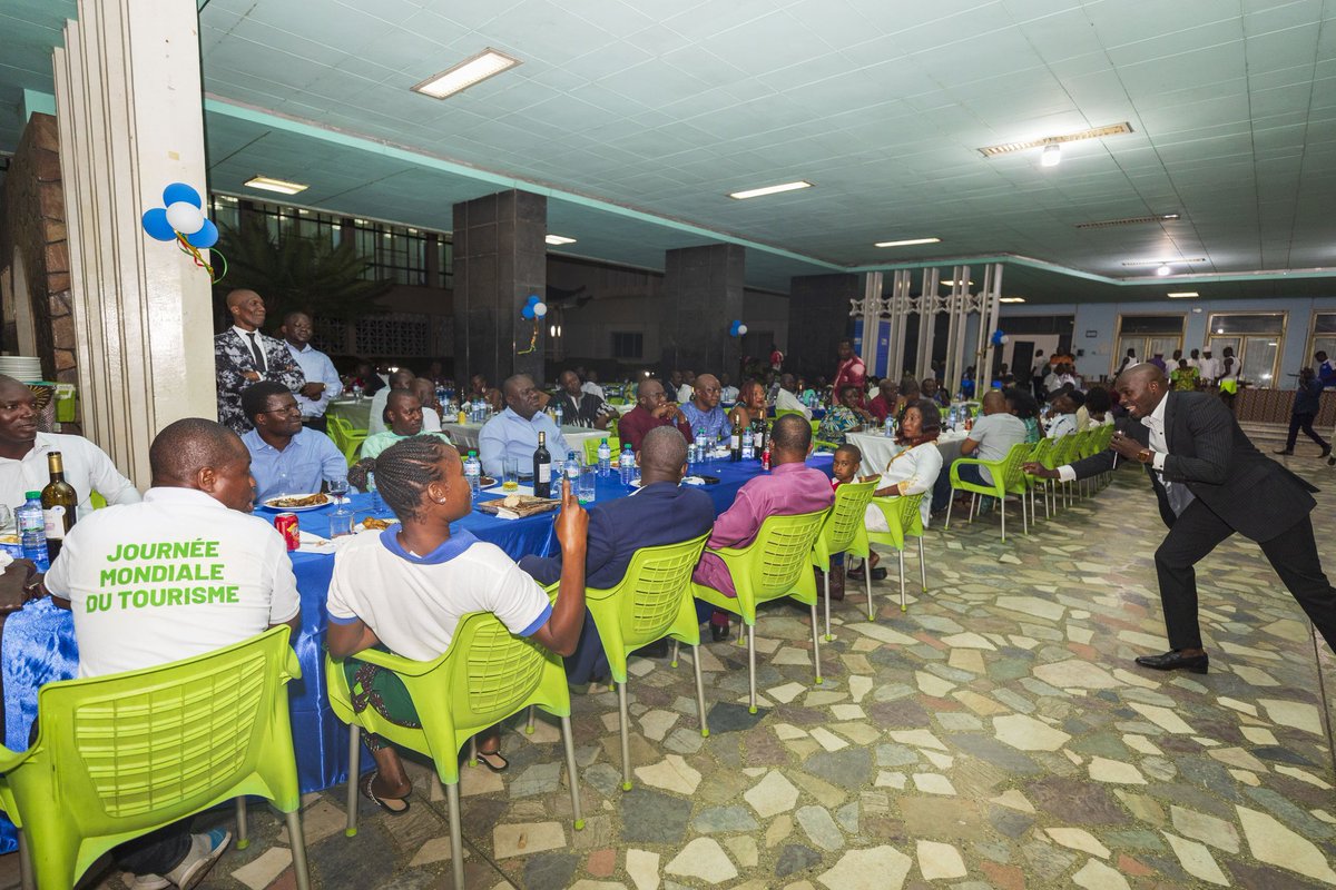 GbenyoLamadokou's tweet image. Clap de fin pour notre voyage découverte dans la Région de la Kara...

La Soirée du Tourisme a connu de nombreuses distinctions à l'endroit de différents promoteurs du secteur touristique.

#WorldTourismDay2023 #TourismeLocal #DestinationTogo #BrandingAfrica