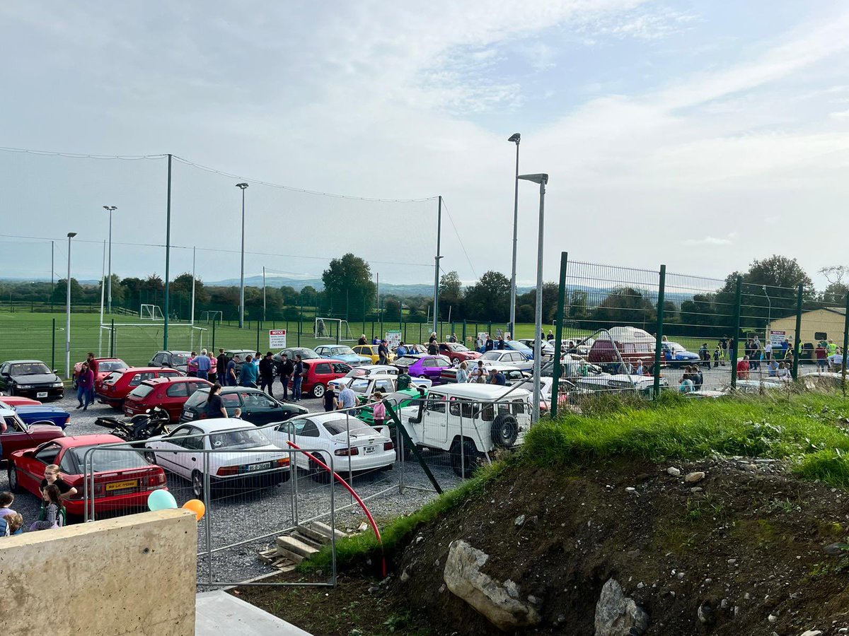 Kieransgaa's tweet photo. 🟩🟧Many thanks to all those who supported our tractor and vintage car run this morning in aid of our new pitch development in Ardagh 🟩🟧 https://t.co/DCdM6bzGKv