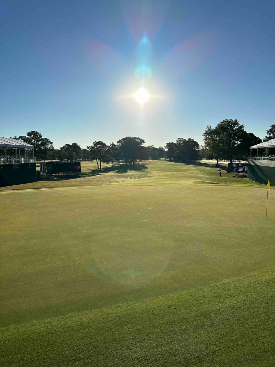 Experience the peak of SFC 2023 right here on the 18th green! Join us and witness the winner’s defining moment. You won’t want to miss the final putt that seals the championship. It’s the grand finale you’ve been waiting for. See you there! #SFChamp