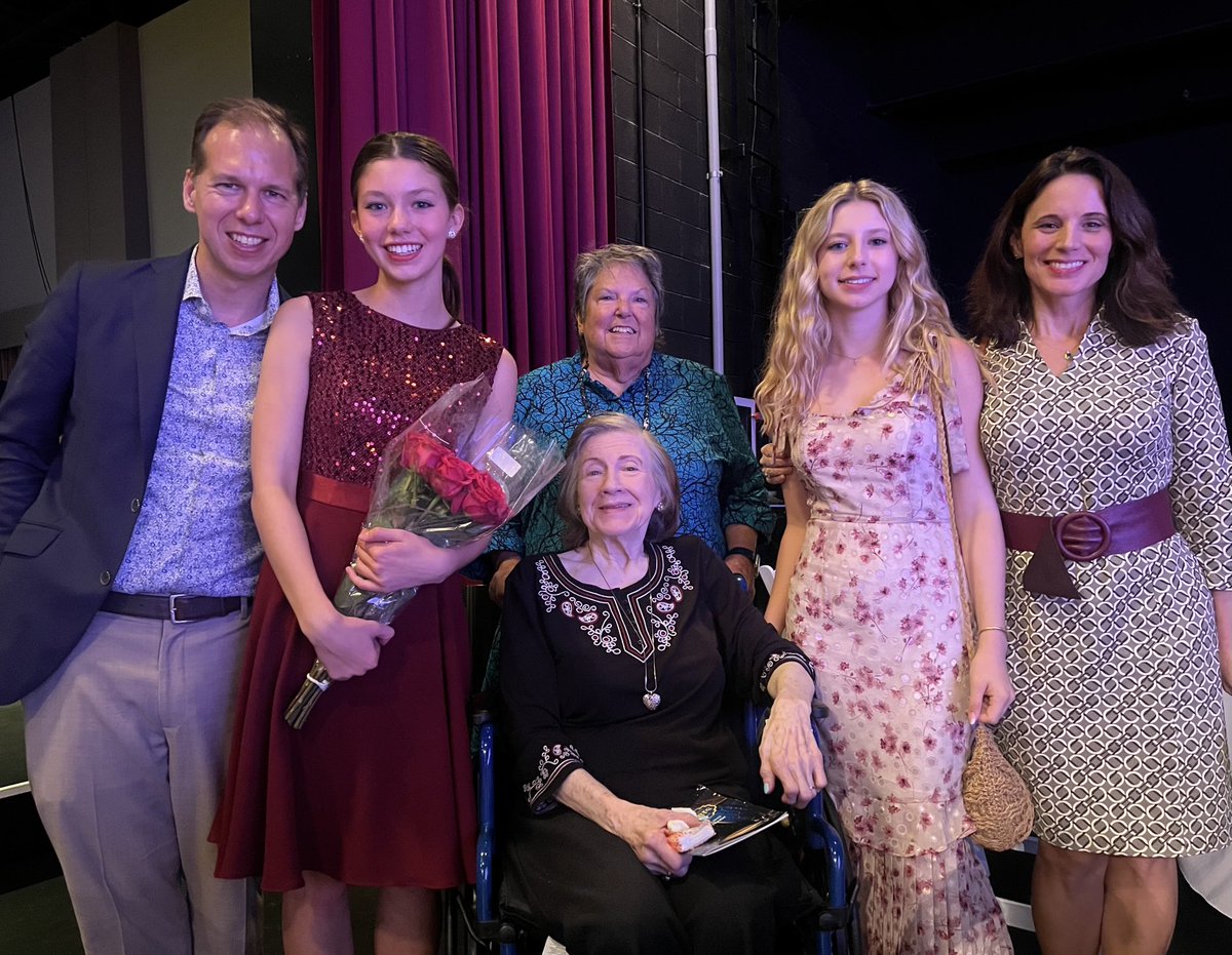 Ashley Perkinson tweet media