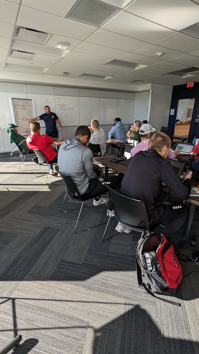 CoachMichaelB88's tweet photo. Weekend 2. Day 2. Another fun day of learning for the @KSYouthSoccer D Course! https://t.co/RK1udg97Ul