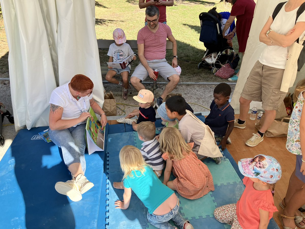 Clap de fin au <a href="/cnspf2023/">Congrès national des pompiers de France 2023</a> pour la « team PDP112 ». Encore une belle séquence auprès du jeune public toujours aussi motivé pour apprendre à porter secours en s’amusant ! 

Merci pour ce superbe congrès ! 🚒

<a href="/udsp31/">UDSP 31</a> <a href="/udsp29/">Union Départementale Sapeurs Pompiers Finistère</a> @