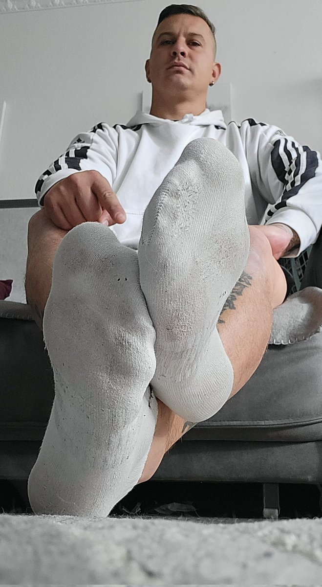 Ger_Monarch's tweet photo. Komm runter und tu was dubzu tun hast!
Sniffen, $enden und bedanken!!!!
$ilent$end willkommen!
#cashmaster #dirtysocks #findom #feetlover #finsub #GerManAlpha #germanmonarch #HumanATM https://t.co/qlo41apjnw