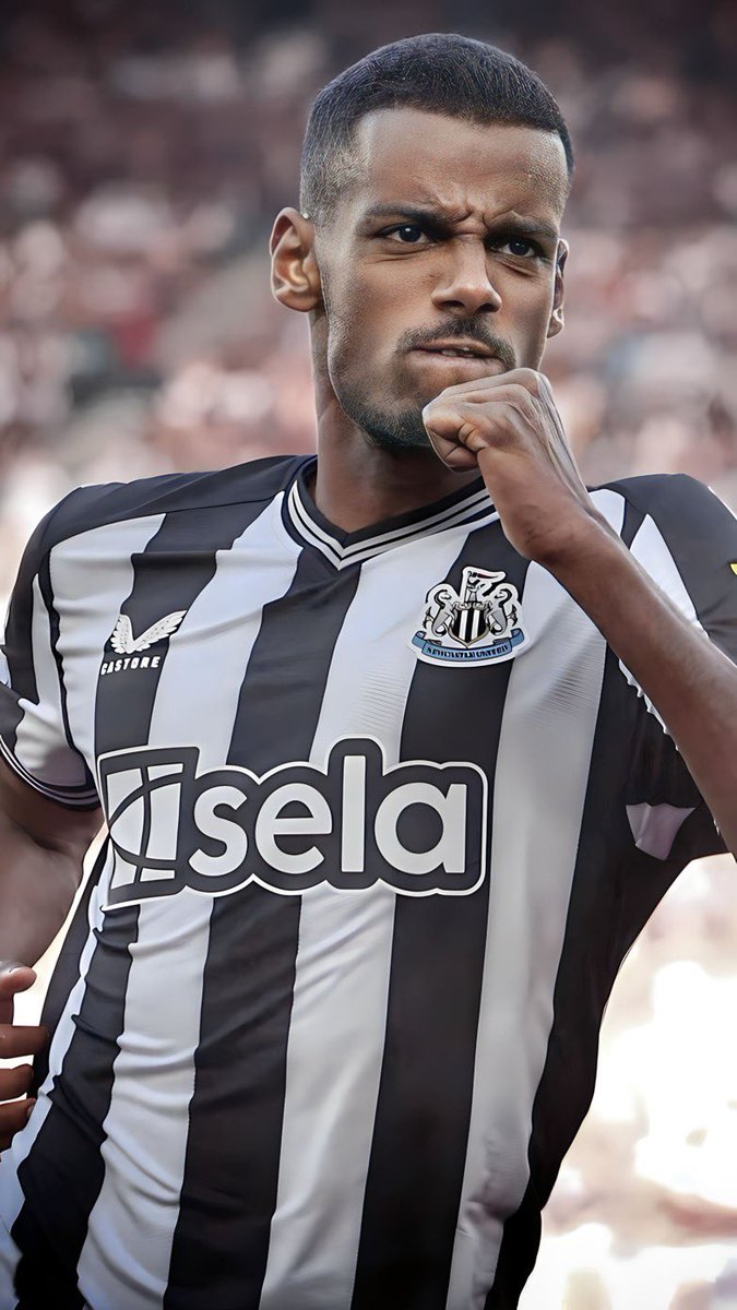 4k_ftbl's tweet photo. Alexander Isak | 4K🔥 Wallpaper | Newcastle United FC | #NUFC #WHUNEW https://t.co/jBuPmmAZd5