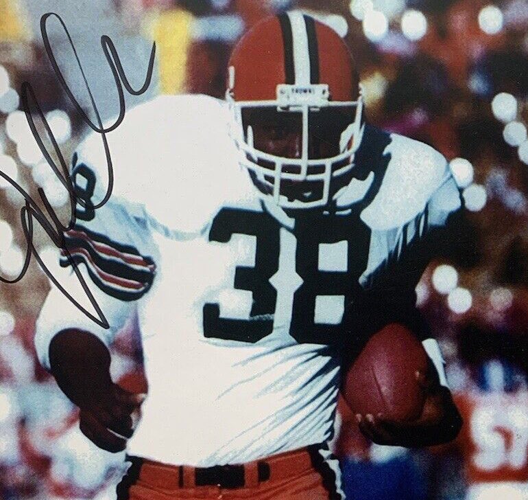 MrCleveland_216's tweet photo. Give it up for these #DawgPound   blocking backs:
Cleo Miller (1975-82)
Johnny Davis (1982-1987)
Tim Manoa (1987-89)
Lawrence Vickers (2006-10)
#FB 💪#BlockingBack https://t.co/5w5yA0ilNz