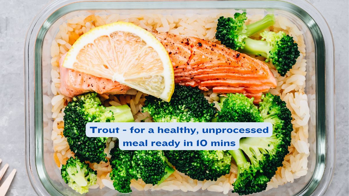 british_trout's tweet photo. A good balanced diet maintains good health and good mood so choose natural, unprocessed ingredients like fresh trout. A 140g portion is incredibly nutrient-dense, quick & easy to cook & better value than convenience foods π
#healthydiet #highnutrition #trout https://t.co/ctlh6mtP4B