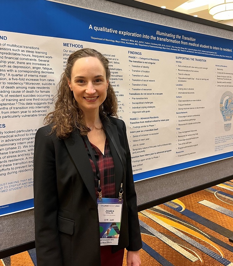 #ScholarlySundays Congratulations to Dr. JessicaWhiteMD (PGY3) for her poster presentation, 'Illuminating the Transition, a qualitative exploration in the transformation from medical student to intern to resident' at the AMA ChangeMedEd conference #MayoNeuoResidency