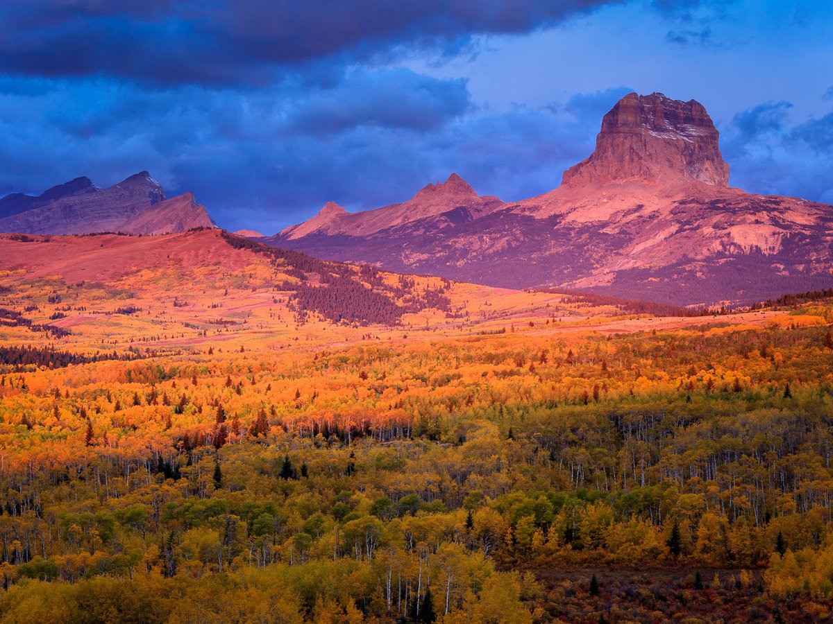 Glacier Sunrise, Montana … … #glaciernationalpark #findyourpark #crownofthecontinent #bigskycountry #Montana #lastbestplace #nationalparks #exploremontana #montanagram