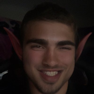 CleoTwitch's tweet photo. #NewProfilePic https://t.co/OUEfE0zBbX