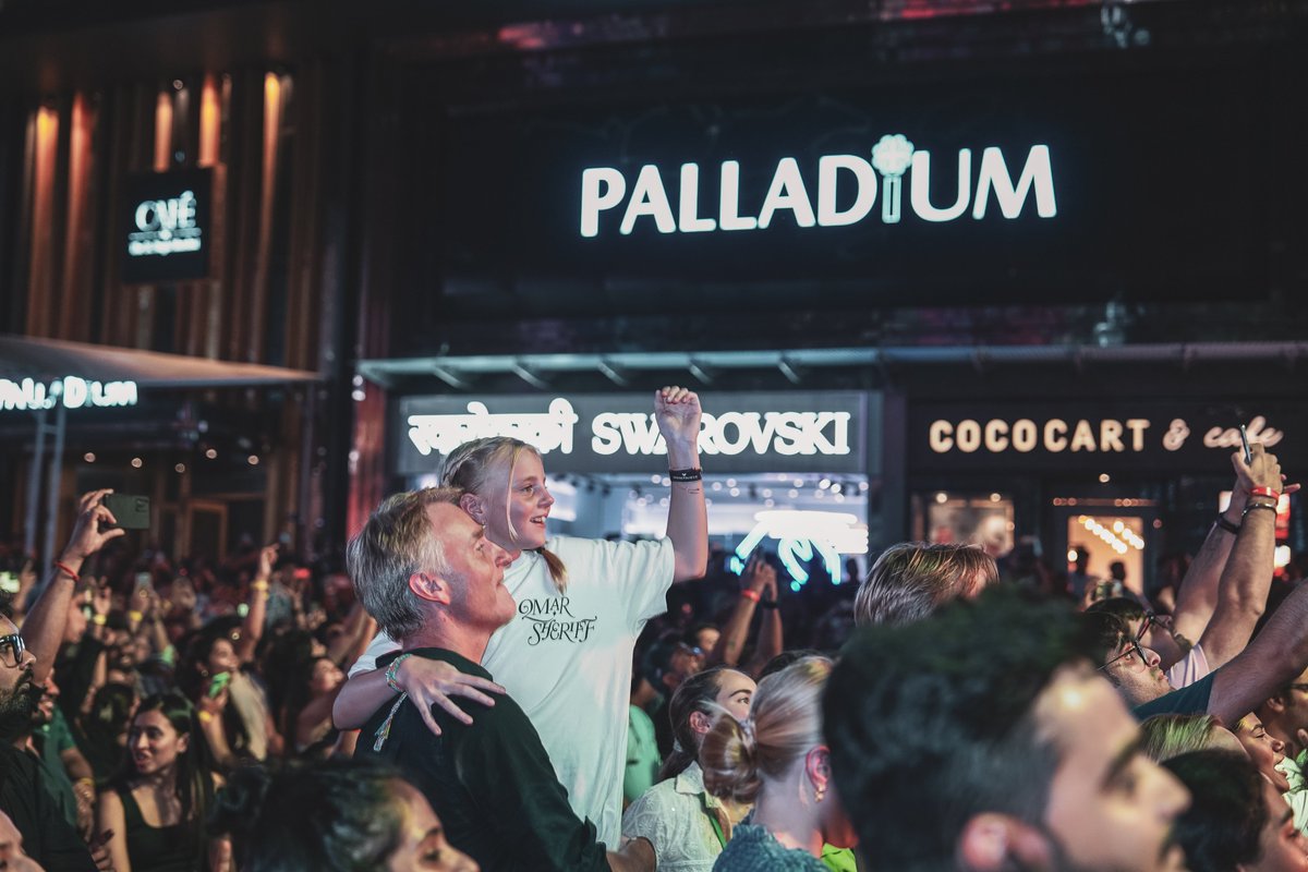 gophoenixing's tweet image. The excitement touched the roof at @TheQuickstyle event. 🙌

The audience moved, grooved and danced their heart out. 💃🕺 All in all, it was an enthralling and spectacular experience. ​🤩

Double tap if you were a part of this. ​

@vectormob

#PhoenixPalladium #QuickStyle #Mumbai