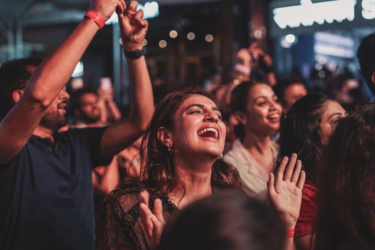 gophoenixing's tweet image. The excitement touched the roof at @TheQuickstyle event. 🙌

The audience moved, grooved and danced their heart out. 💃🕺 All in all, it was an enthralling and spectacular experience. ​🤩

Double tap if you were a part of this. ​

@vectormob

#PhoenixPalladium #QuickStyle #Mumbai