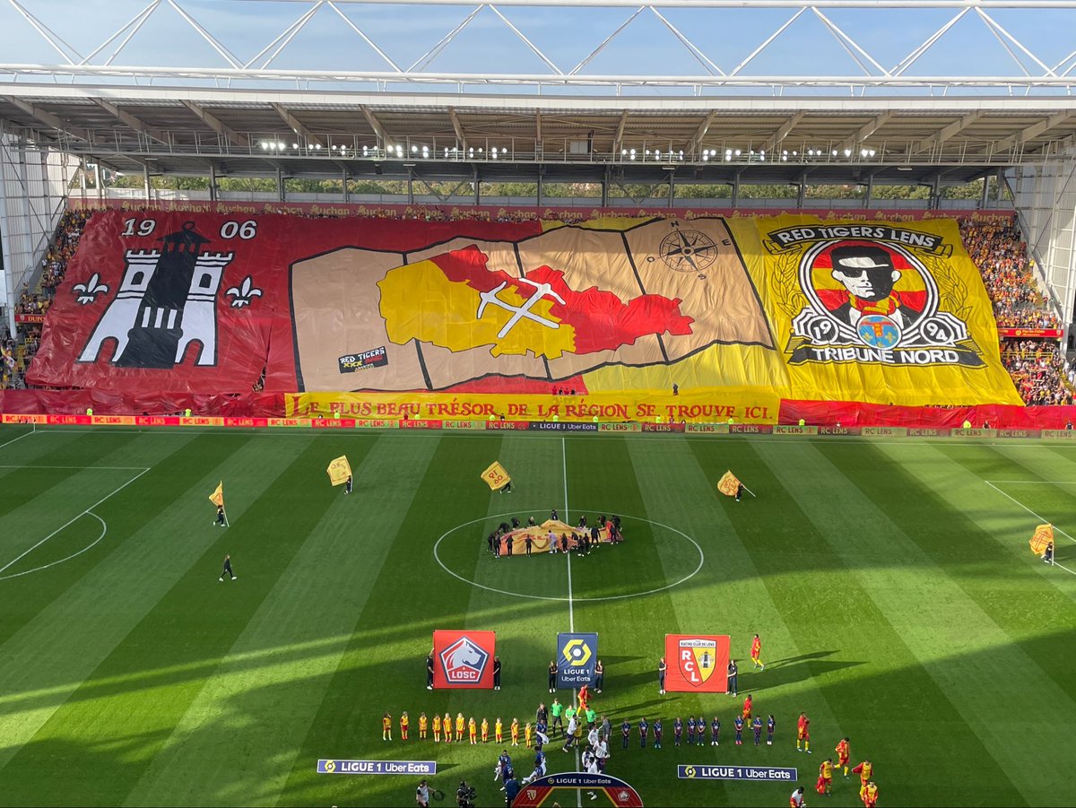 lbpubliclensois's tweet photo. 🔴 Le magnifique tifo déployé à Bollaert pour le Derby du Nord 😍🏟

"Le plus beau trésor de la région se trouve ici"

📸 https://t.co/vLfGNqrYsq https://t.co/CeIL93lvi7