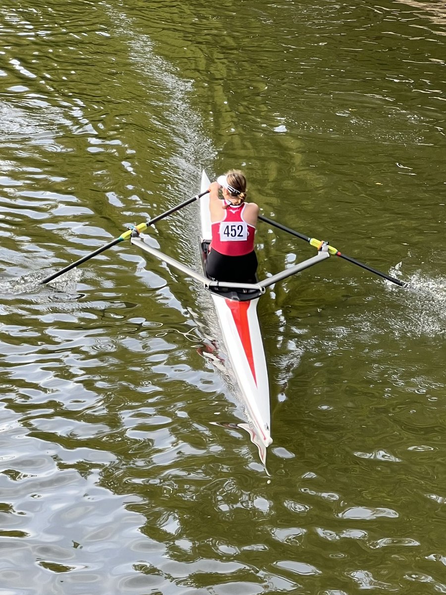 BedfordModern's tweet photo. What a fabulous October day for the Bedford Autumn Small Boats Head on the River Great Ouse. Our rowers were out in force, gave it their all and achieved some great results. #TeamBMS @BMS_SP0RT https://t.co/K7UkTwQIKY