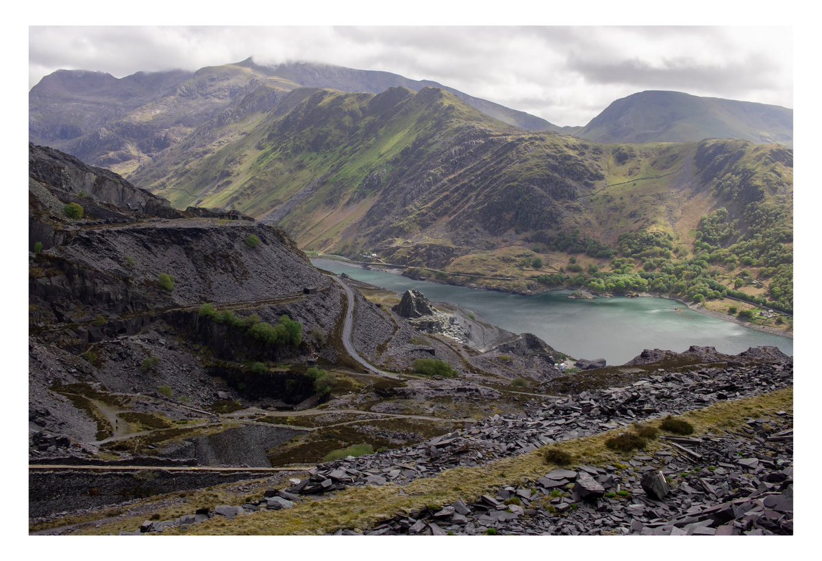 Shootaaroncoe's tweet photo. Here is another photo I quite like from the same trip to Wales. This time looking over Llyn Peris from the Dinorwic Quarry. #wales #nantperis #snowdonia #photo #photography #landscapephoto #landscapephotography #uk #mountains #documentaryphotography #aaroncoe #shootaaroncoe https://t.co/S7ynYqrzXl