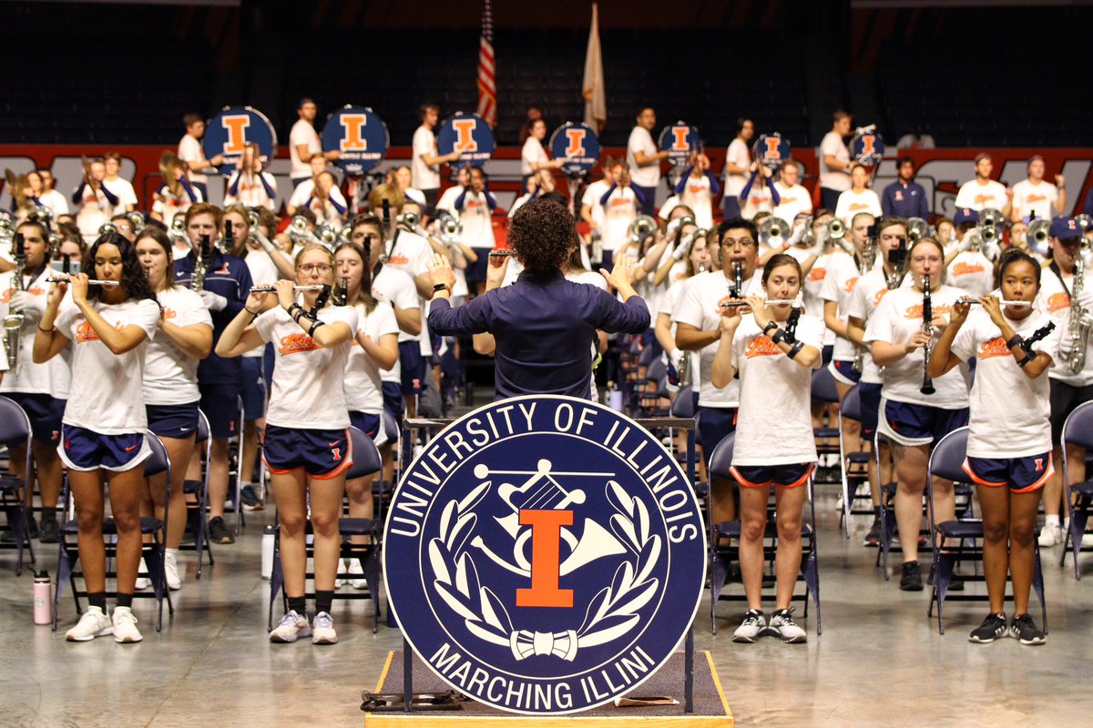 Today is the day‼️ Dress rehearsal for Marching Illini in Concert is underway at @statefarmcenter! #band155 #marchingillini