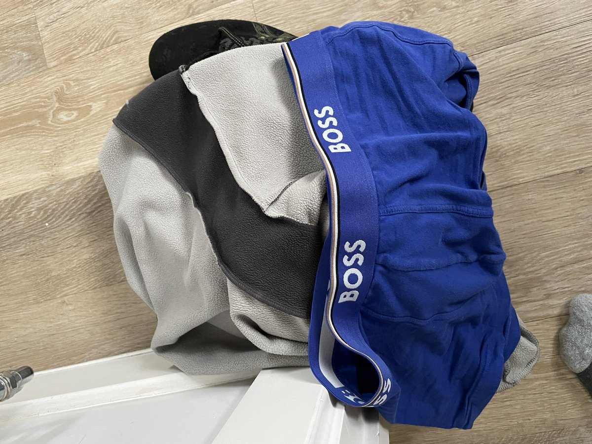 sportskitgays's tweet photo. That moment when you come in the door and see another man’s clothes on the floor… 😈 
#gay #gayuk #cuck #cuckold #horny #briefs https://t.co/QbhT6ctpAc