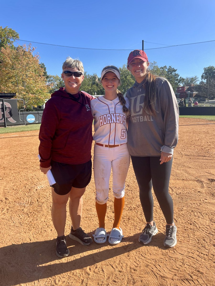 Hanover16u's tweet photo. @CaitWells2025 enjoyed the @LRSoftball prospect camp yesterday. Worked on new catching drills and played a few scrimmages. Thanks to Coach Hollar and the team for having her!

Also enjoyed having fellow Hornet @JourneyMoore17 there. 🐝🥎🧡 @LadyHornetsVA @LadyHornets2025 https://t.co/xIDLX9b7Sj