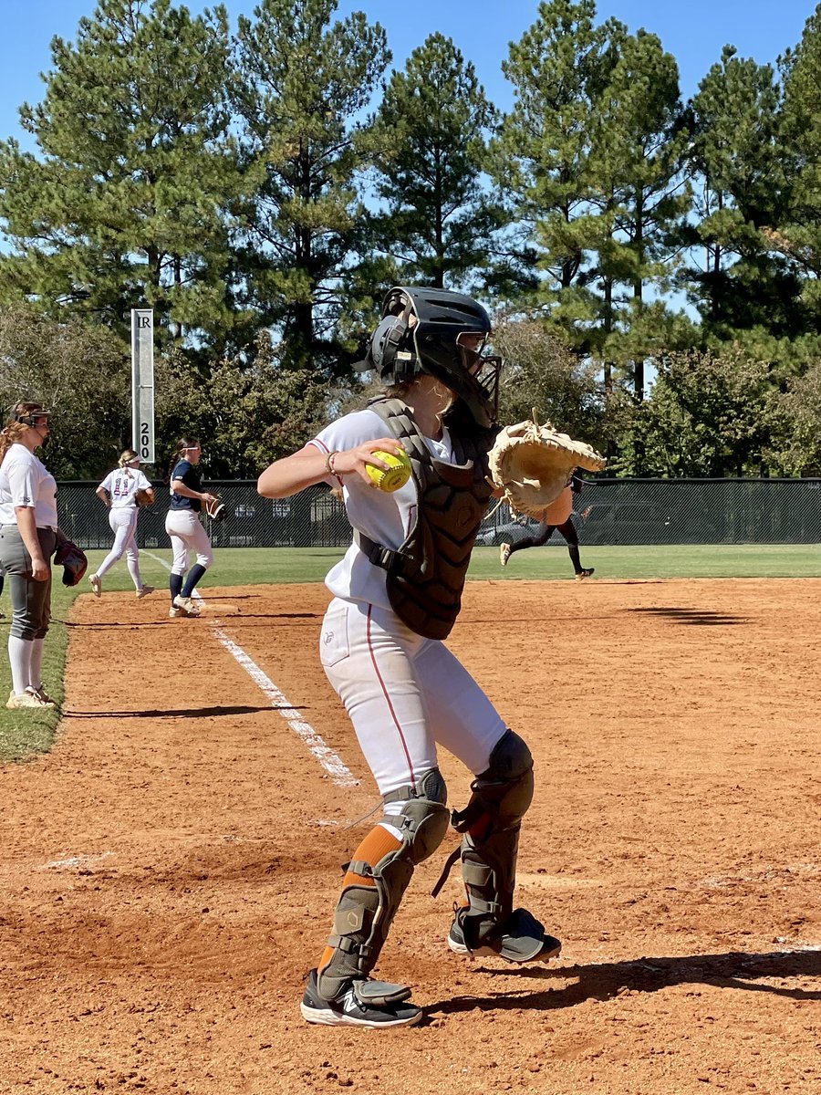 Hanover16u's tweet photo. @CaitWells2025 enjoyed the @LRSoftball prospect camp yesterday. Worked on new catching drills and played a few scrimmages. Thanks to Coach Hollar and the team for having her!

Also enjoyed having fellow Hornet @JourneyMoore17 there. 🐝🥎🧡 @LadyHornetsVA @LadyHornets2025 https://t.co/xIDLX9b7Sj