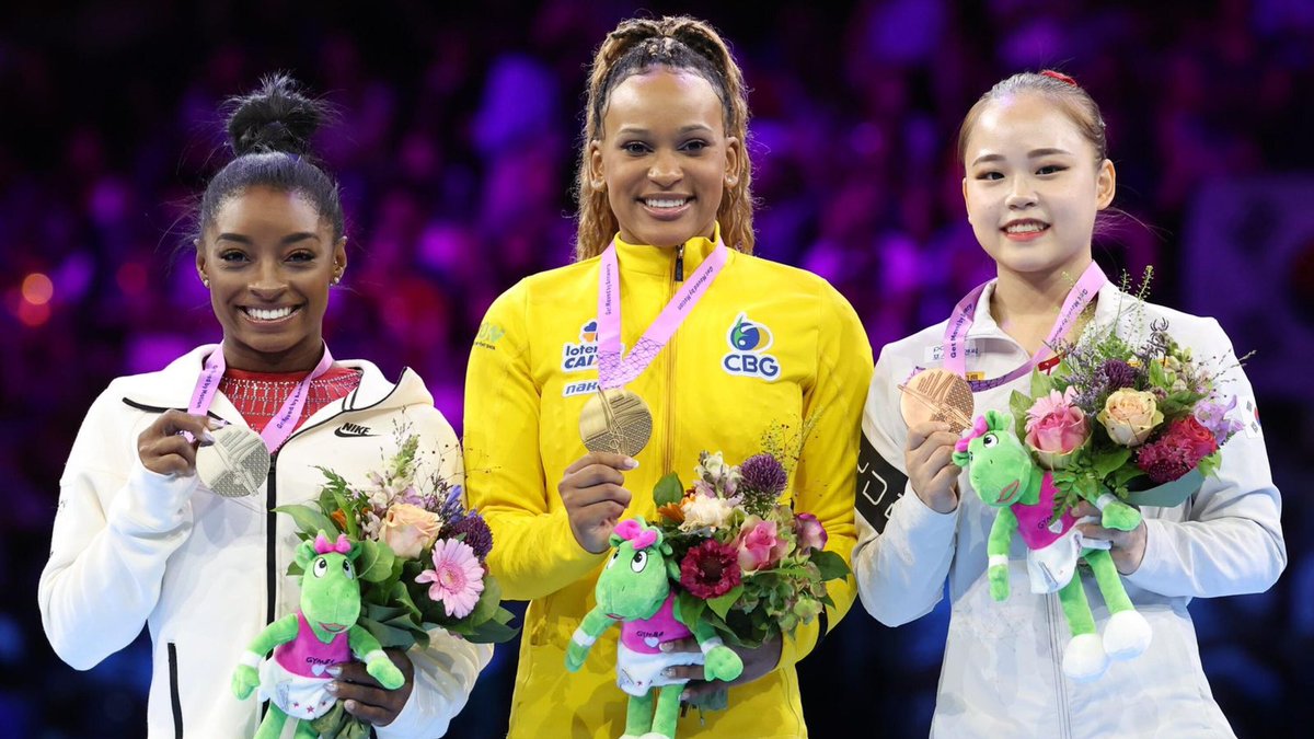 braginastica's tweet image. HISTÓRICO 🤸‍♀️✨
Rebeca Andrade no mundial de #Antwerp2023 🇧🇷
- Final por times: 🥈
- Individual Geral: 🥈
- Salto:🥇
- Trave: 🥉
- Solo: 🥈