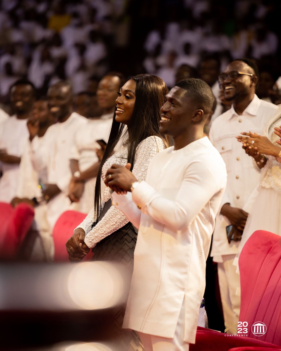 themakershouse's tweet image. The power of the altar is determined by the gift you put on the altar: the sacrifice of worship, praise, and a sincere spirit. Offer these gifts with a humble heart, and watch the divine transformation unfold.