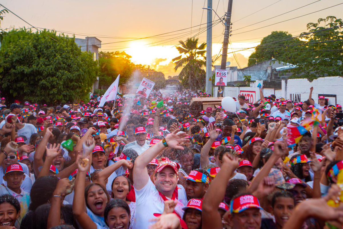 ¡SOMOS LA CAMPAÑA DE LA ALEGRÍA! 🙌🏻
#Lorica lo que vivimos ayer fue muy emocionante y de seguro quedará para la historia.
GRACIAS a todos por participar en la carrera de la alegría más bonita y apoteósica.