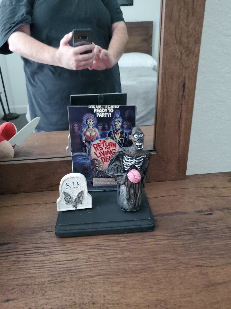 @FirepitJoe Hers my Horror stuff the   Turman from the return of the living dead I got yesterday and I have comic books and   novels  and I got some funko poptoys