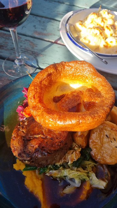 OK this is a damn beautiful roast https://t.co/47atL5NJJg<a href="/tag/throne"class="tags"><span>#throne</span></a><a href="/tag/wishlist"class="tags"><span>#wishlist</span></a>