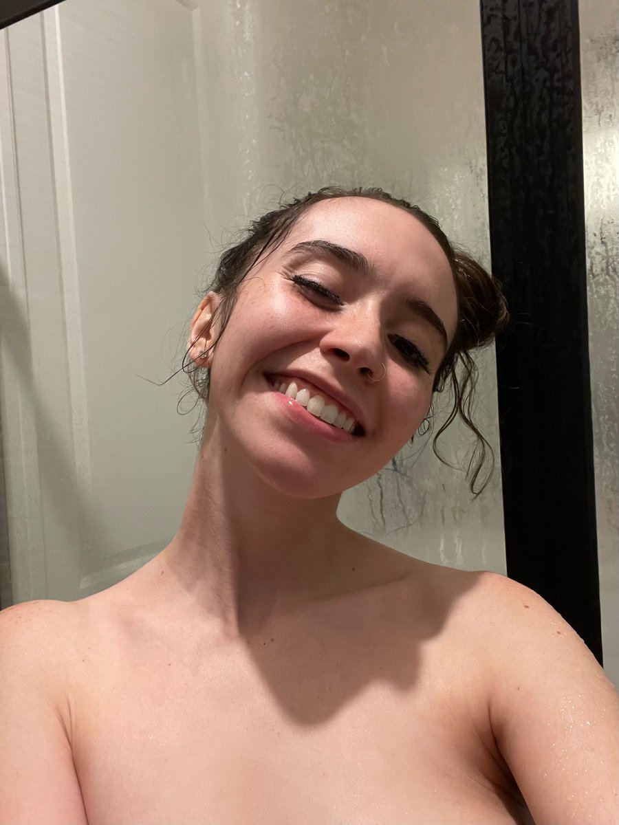 new game, wanna play? 🔥

like = 🍒 pic
repost = 🐱 pic
reply = 🍑 pic